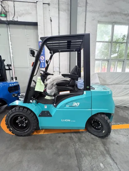 3500kg-Hangcha-Cpd35-Xey2ha-Si-Montacargas-Electrico-Xe-Series-Li-ion-Battery-Hydraulic-Forklift-for-Warehouse-Port-Material-Handling-Brazil-Peru-Argentina (1)