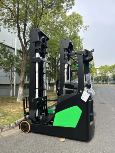 China-Manufacturer-Direct-Export-Hangcha-Cqd14-AC5h-a-Series-1-4-Ton-AC-Electric-Reach-Truck-Custom-Lifting-Height-Side-Shift-Attachment-Optional (1)