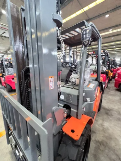 Factory-Cheap-Hangcha-Cpcd30-Xw97f-3-Ton-Diesel-Forklift-Xf-Series-Heavy-Duty-Lift-Truck-for-South-Africa-Nigeria-Ghana-Kenya-Port-Construction (2)