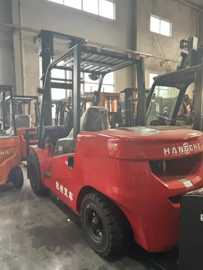Hangcha-1-8-Ton-Diesel-Forklift-a-Series-1800kg-Counterbalance-Forklift-Truck-Xinchai-Engine-CE-Certified-Warehouse-Logistics-Equipment (1)