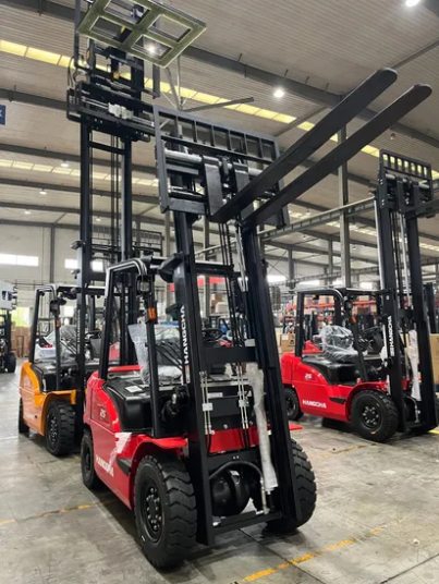 Hangcha-Cpcd40-Xrw76-4-5-Ton-Diesel-Forklift-Seated-Operation-Forklift-with-Solid-Tyres-Heavy-Duty-Warehouse-Logistics-Material-Handling-Truck
