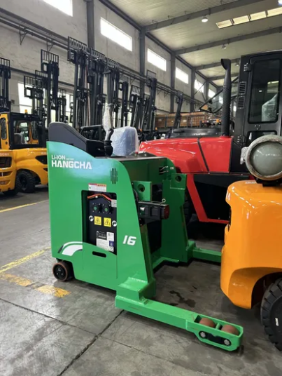 Hangcha-Cqd12-AC5h-a-Series-1200kg-AC-Battery-Seated-Reach-Truck-for-Narrow-Rack-Warehouse-Supermarket-Textile-Electronic-Factory-Pallet-Stacking-Work (1)