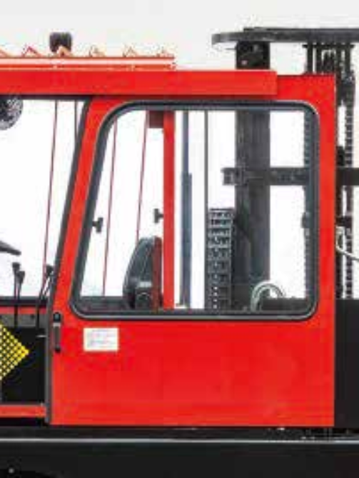 Hangcha-New-3-6-Ton-Diesel-Internal-Combustion-Sideloader-Forklift-Two-Stage-Mast-Awd-Long-Forks-Pneumatic-Tires-for-Workshop-Yard-Operations